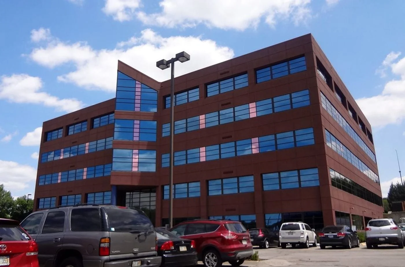 Photo 2 of 1000 N 90th St, Omaha, NE 68114