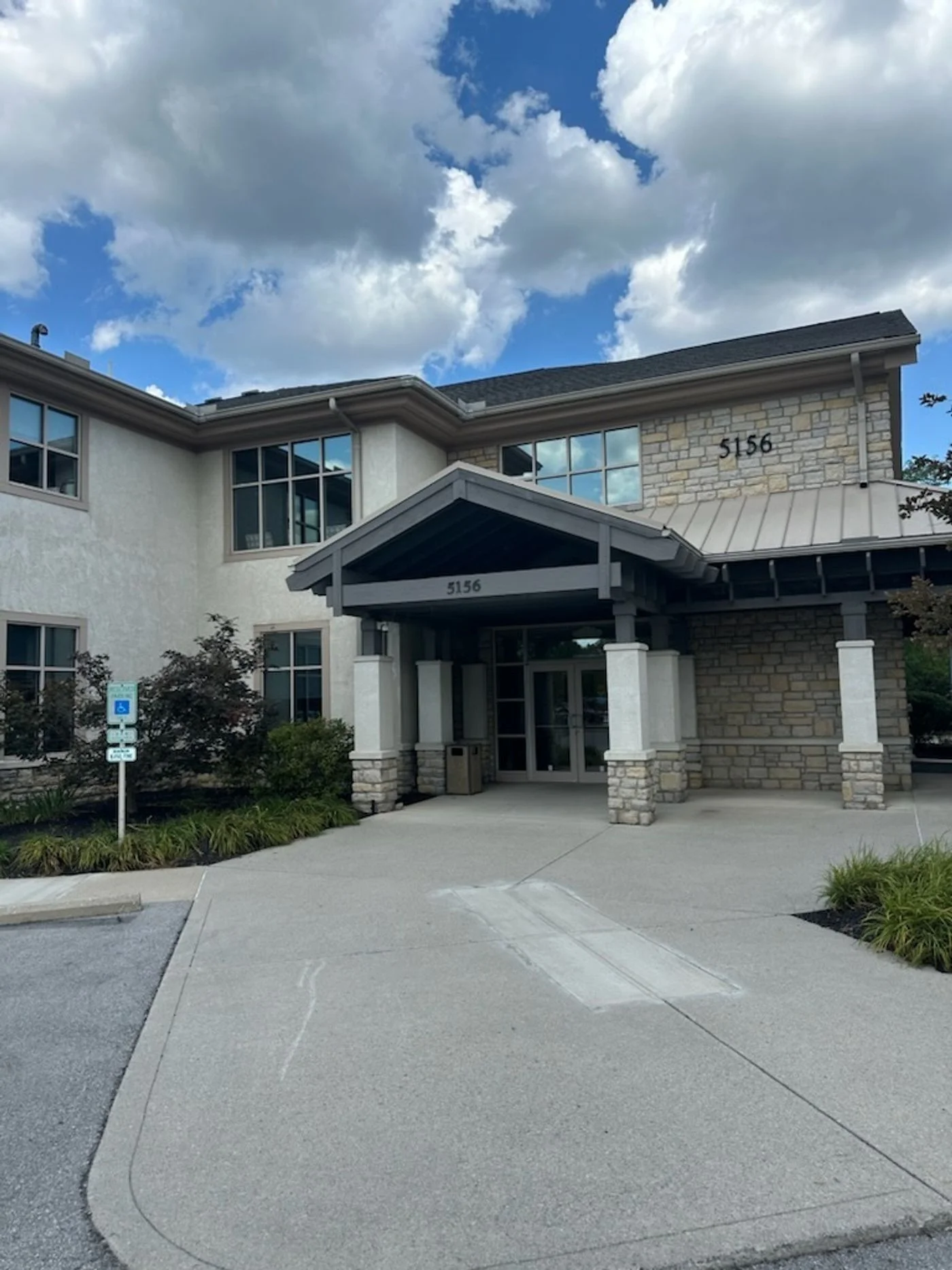 Photo 2 of 5156 Blazer Pkwy, Dublin, OH 43017