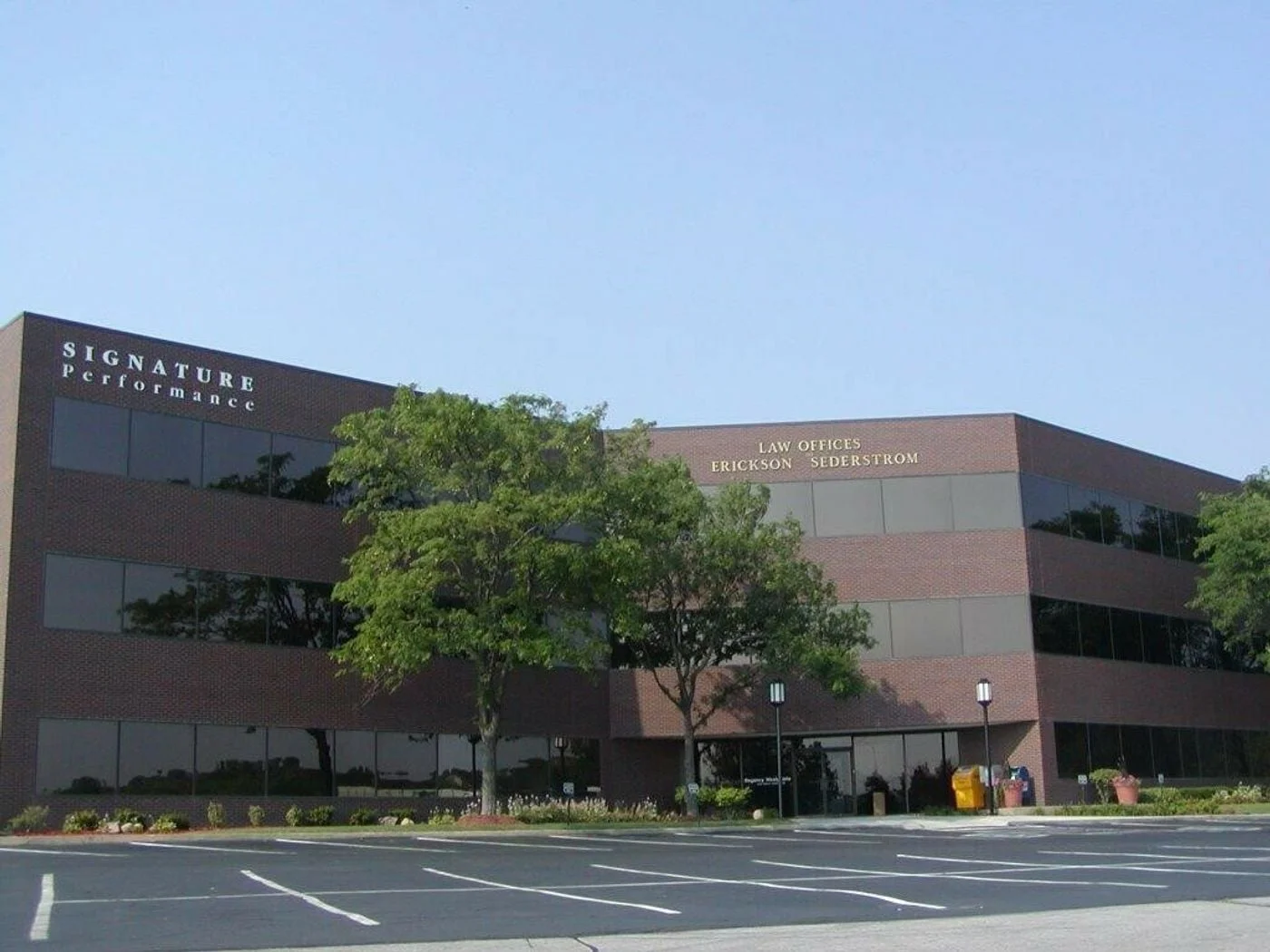 Photo 1 of 10330 Regency Parkway Dr, Omaha, NE 68114