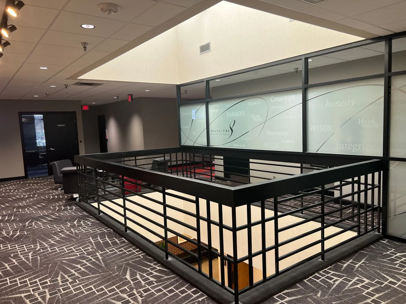 Photo 2 of 10330 Regency Parkway Dr, Omaha, NE 68114