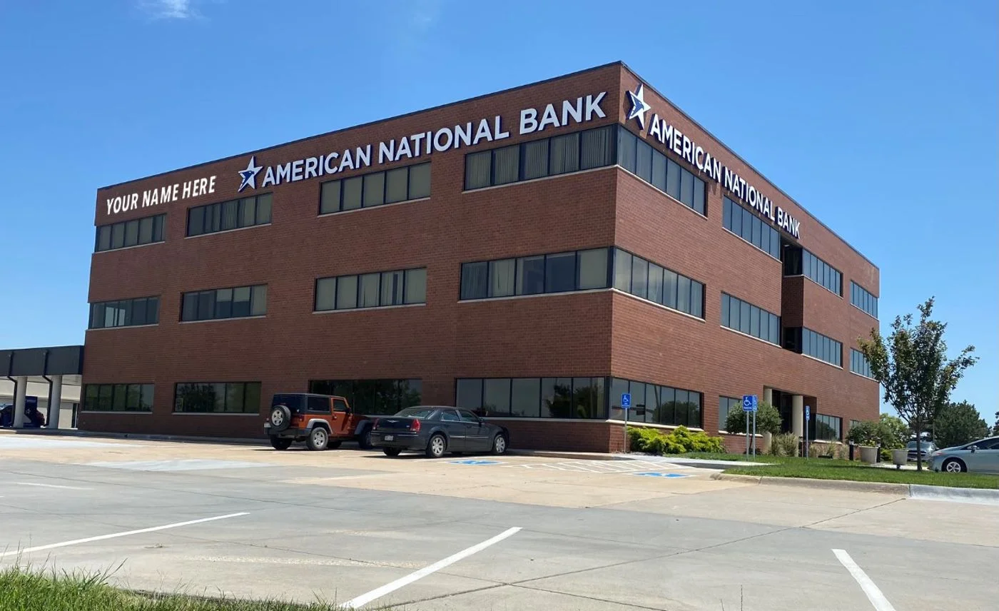 Photo 2 of 1413 S Washington St, Papillion, NE 68046