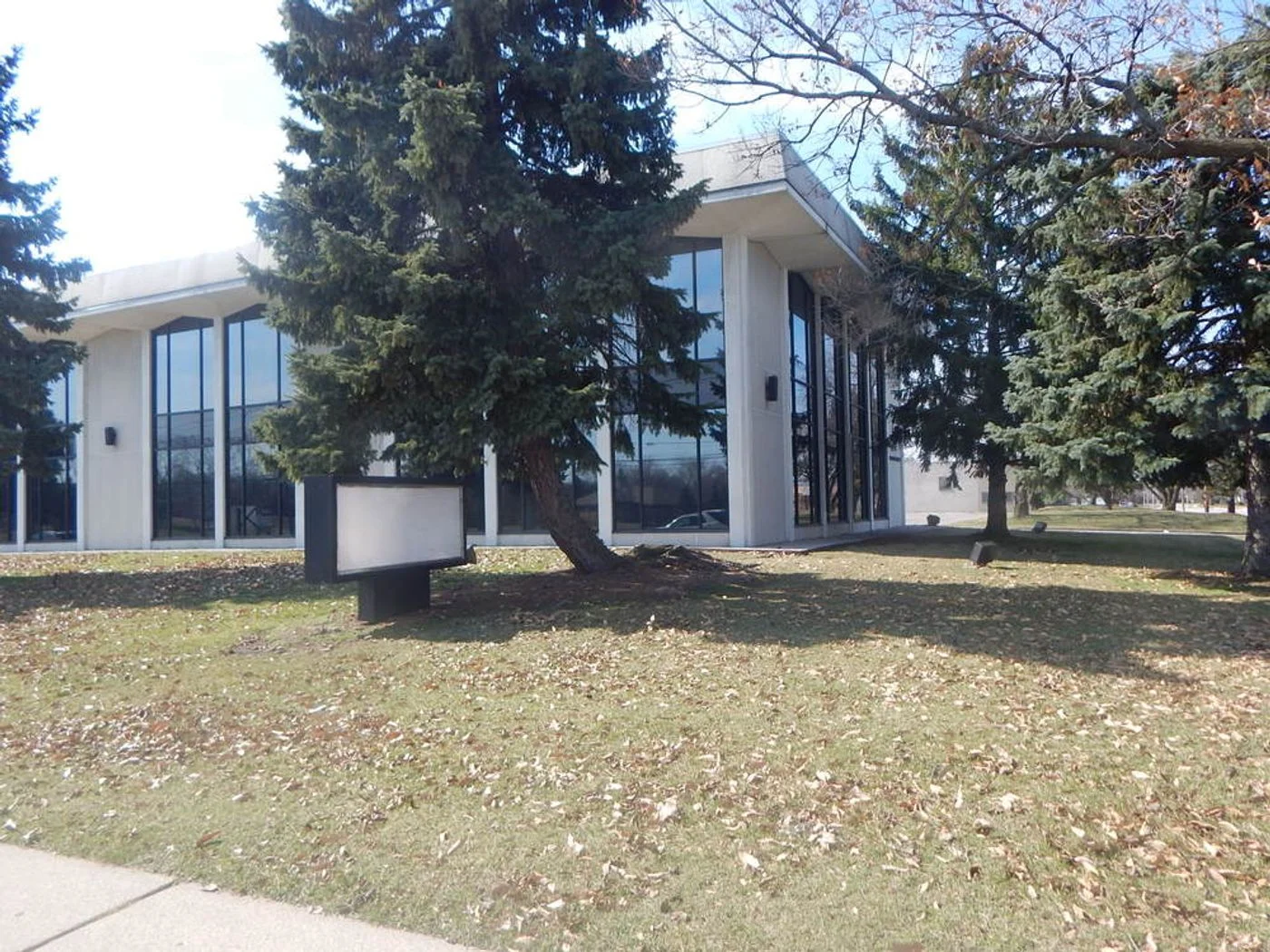 Photo 1 of 1 Ajax Dr, Madison Heights, MI 48071