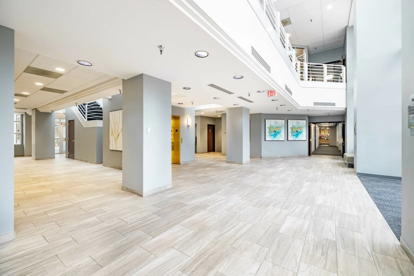 Photo 2 of 30201 Orchard Lake Rd, Farmington Hills, MI 48334