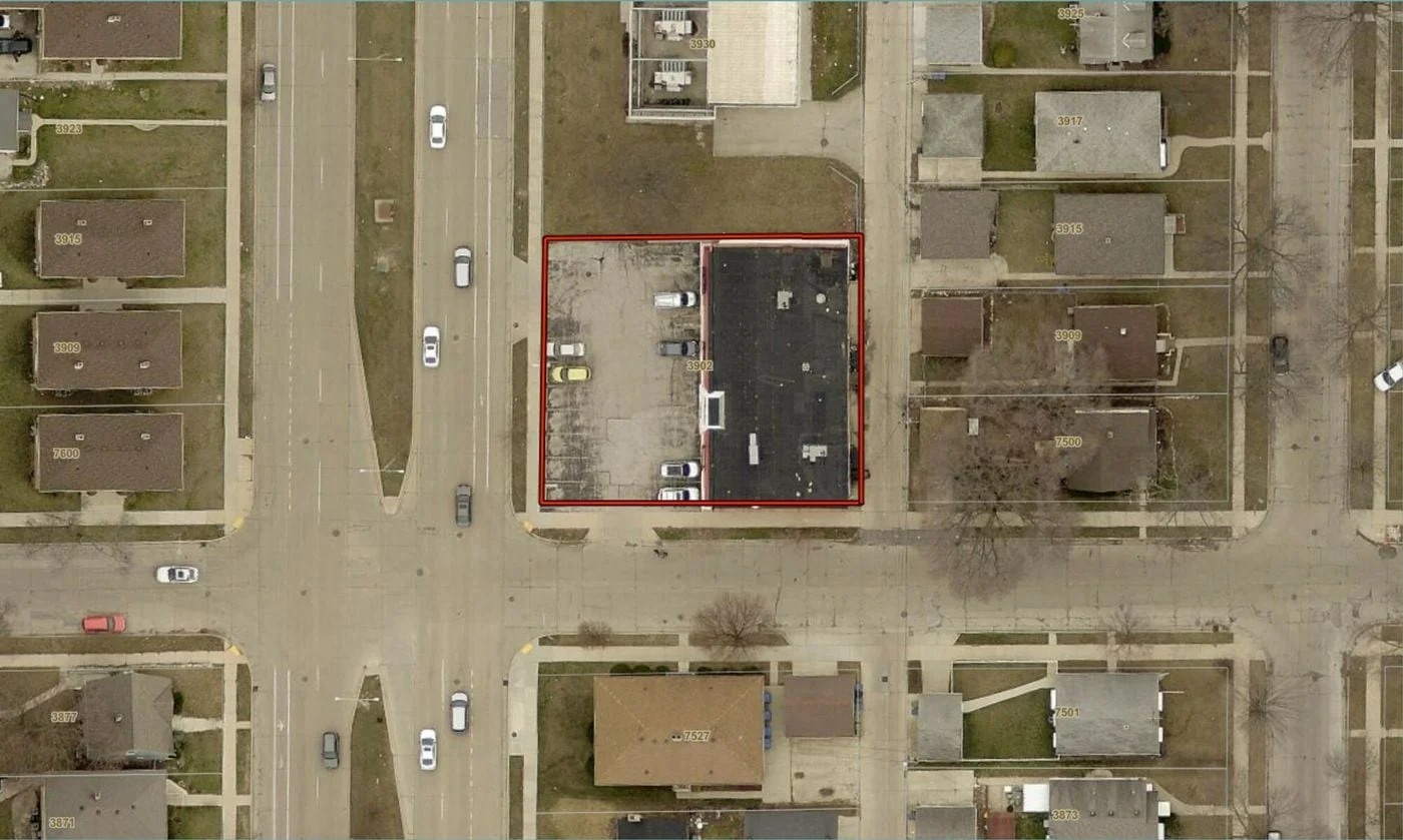 Photo 3 of 3902-3910 N 76th St, Milwaukee, WI 53222