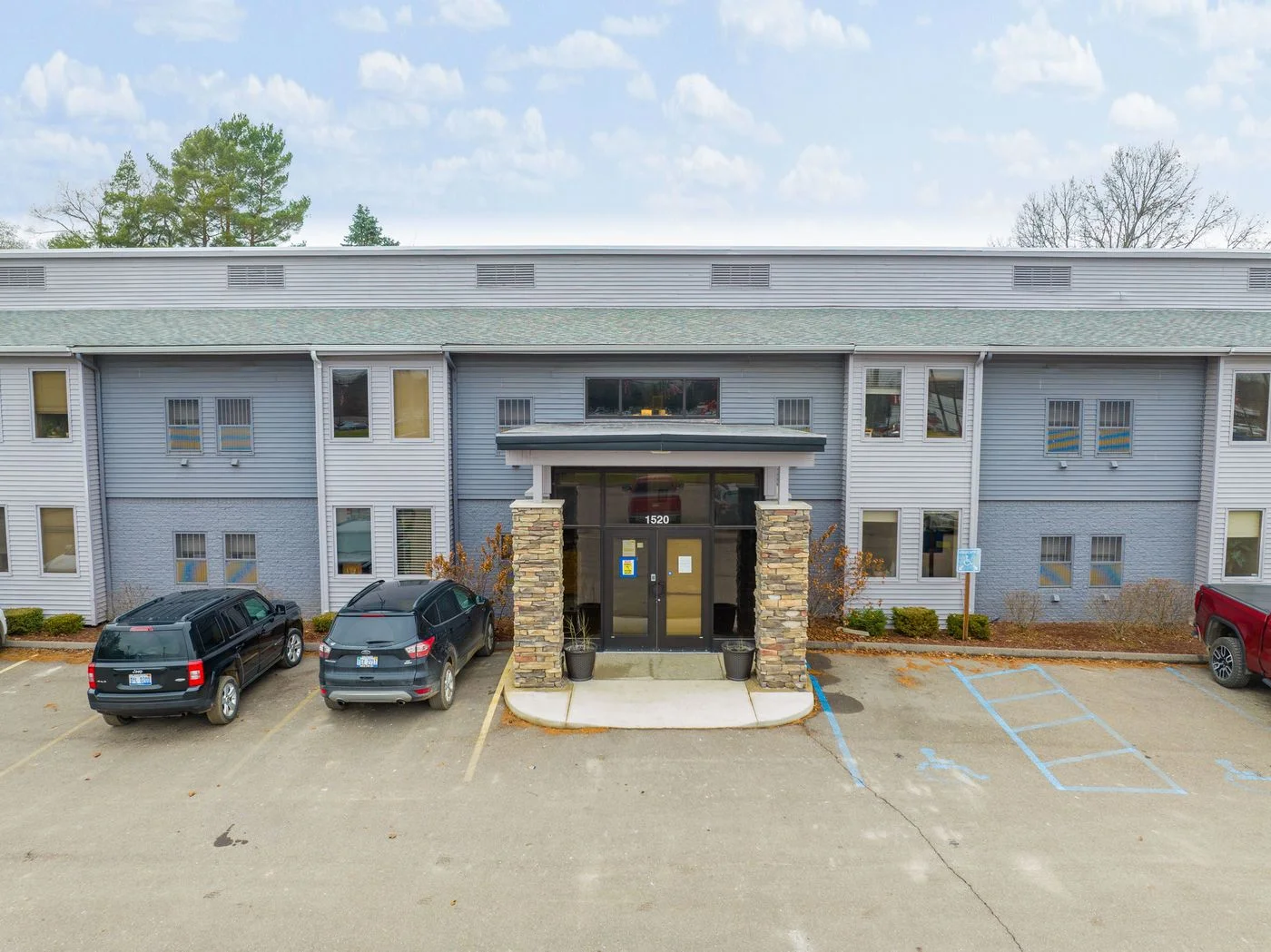 Photo 2 of 1520 S Lapeer Rd, Lake Orion, MI 48360