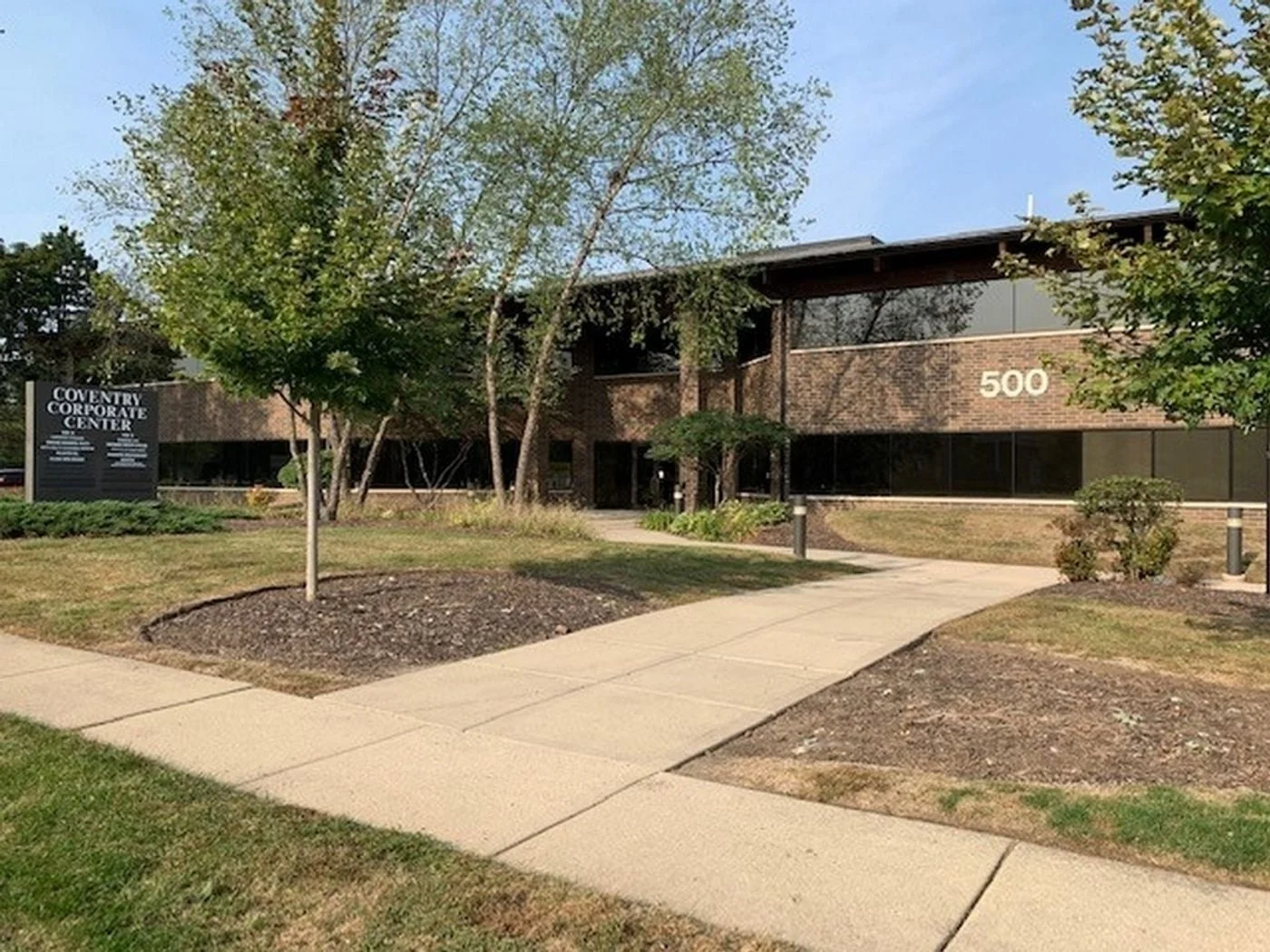 Photo 2 of 500 Coventry Ln, Crystal Lake, IL 60014