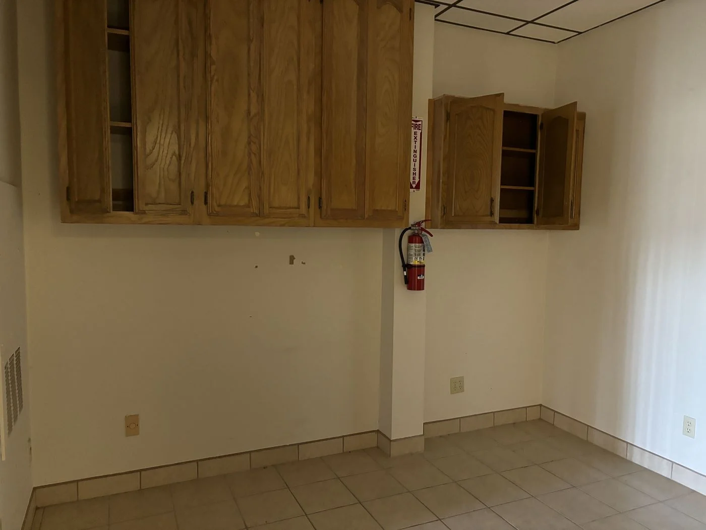 Photo-3 of 632 N Ed Carey Dr, Harlingen, TX 78550