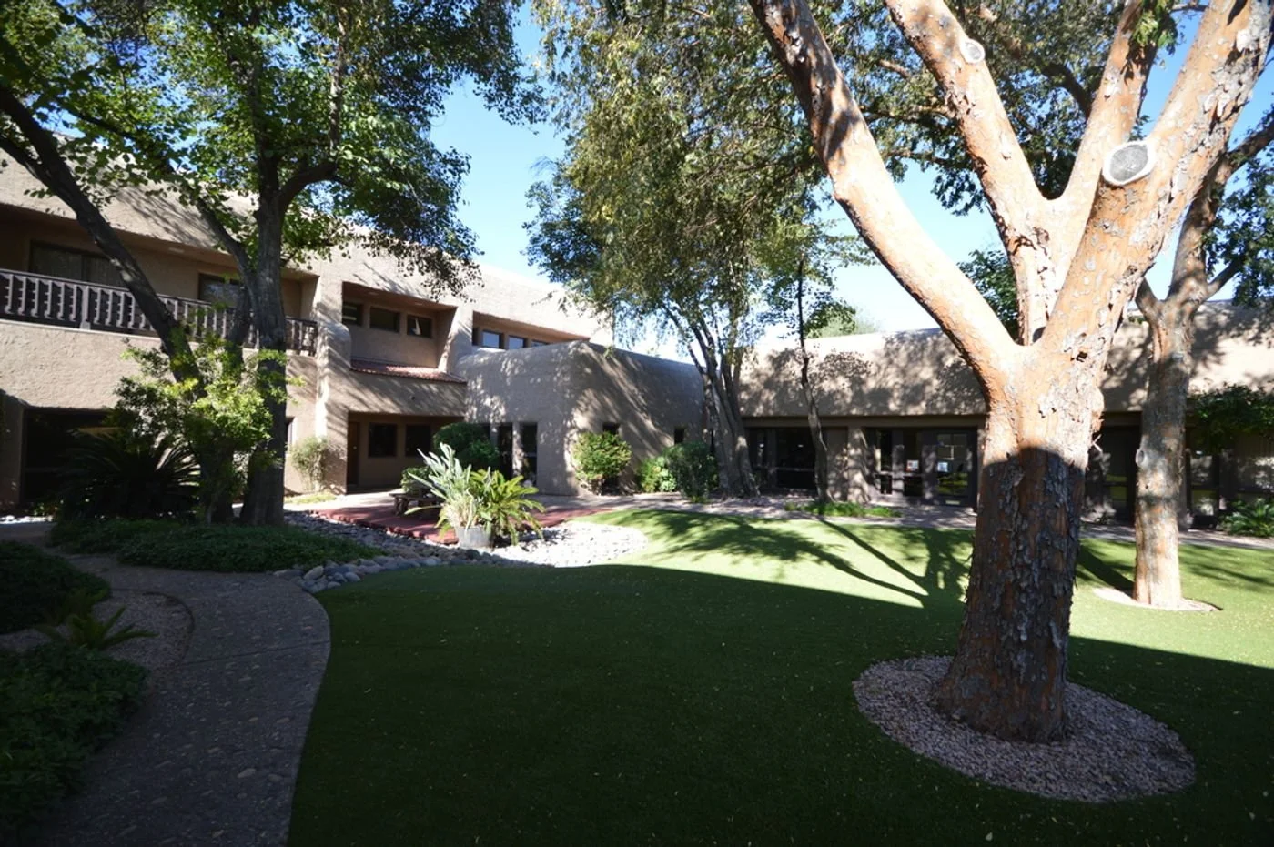 Photo-2 of 8433 N Black Canyon Hwy, Phoenix, AZ 85021