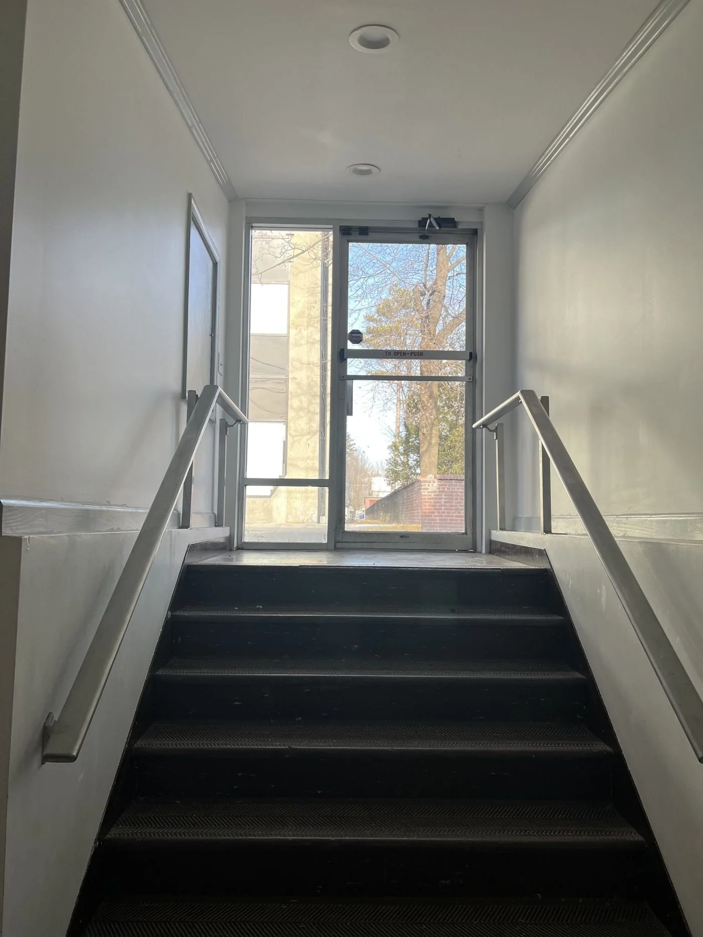 Photo 2 of 556 Main St, Stroudsburg, PA 18360