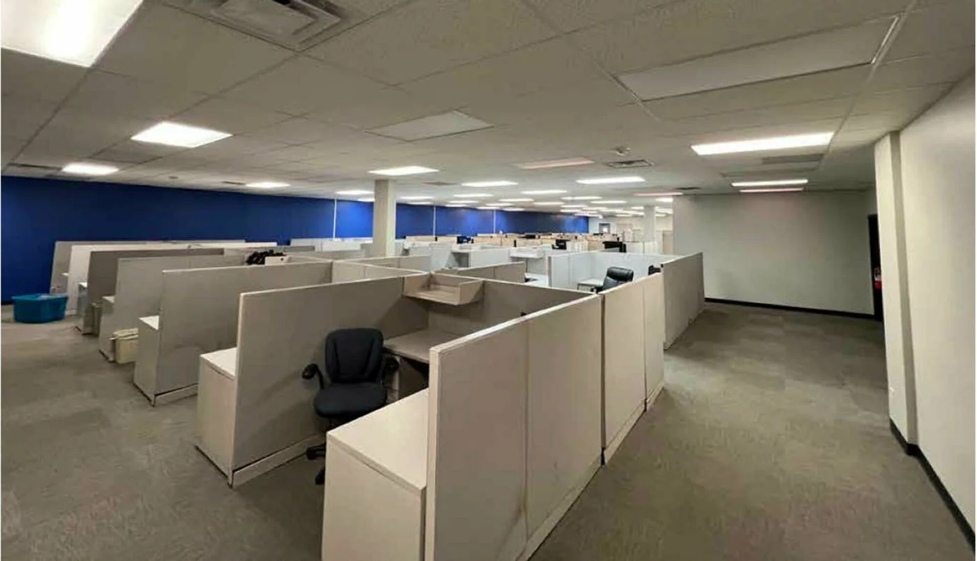 Photo 2 of 601 SW 9th St, Des Moines, IA 50309