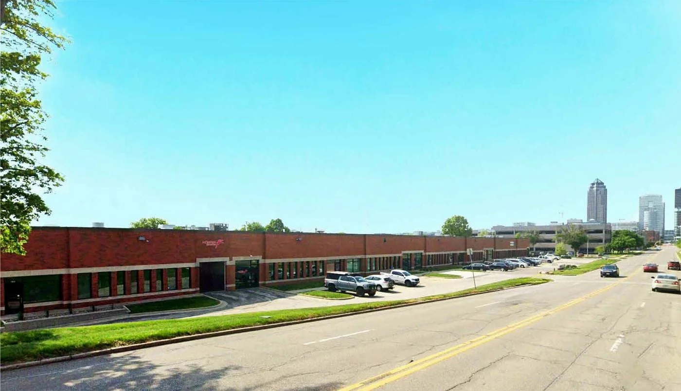 Photo 1 of 600 SW 7th St, Des Moines, IA 50309