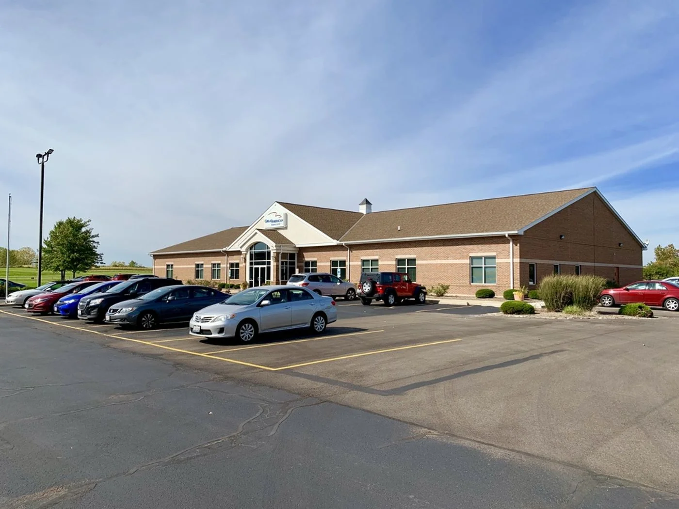 Photo 2 of 1315 W Commerce Dr, Peoria, IL 61615