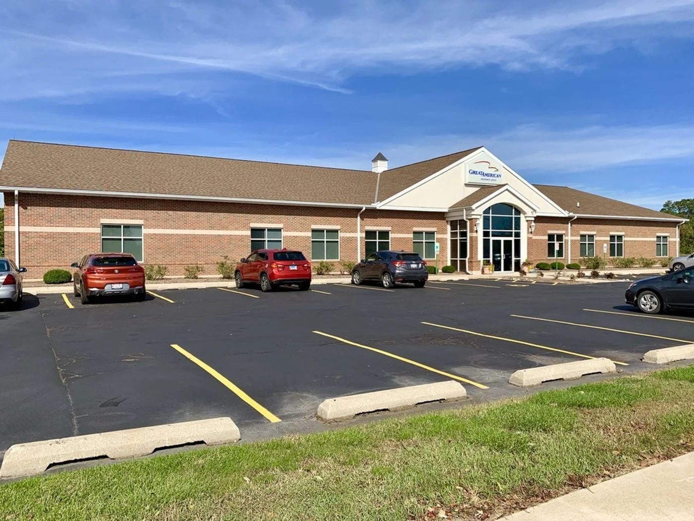 Photo 3 of 1315 W Commerce Dr, Peoria, IL 61615