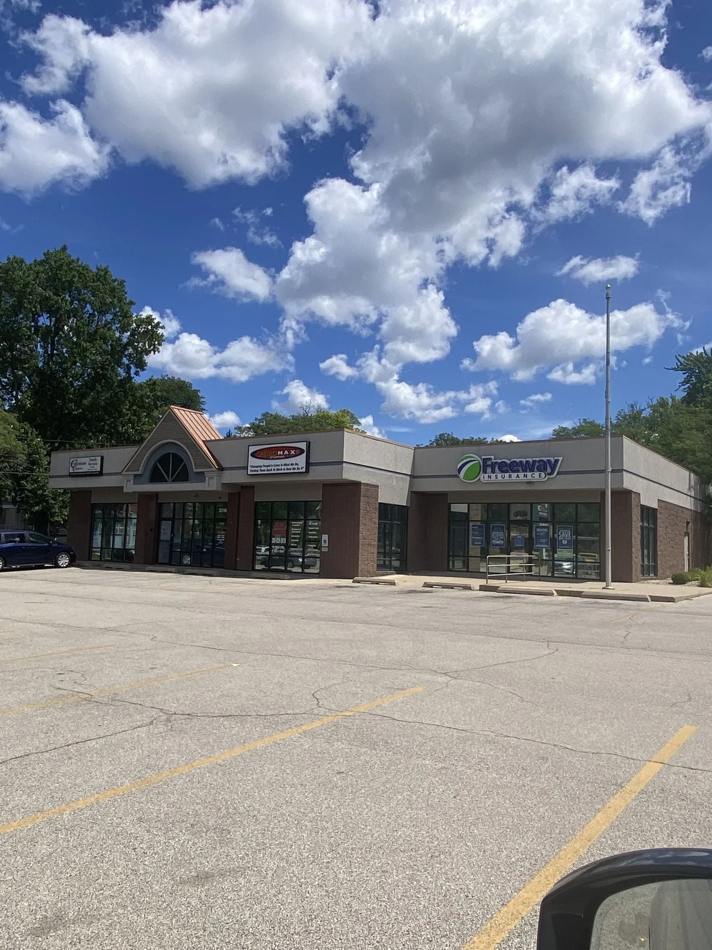 Photo 3 of 2014-2016 N. Knoxville Ave. , Peoria, IL 61603