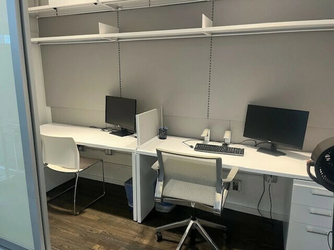 Photo 3 of 21 W 38th St, New York, NY 10018