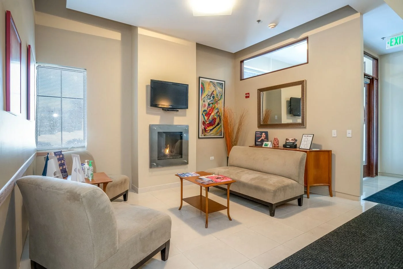 Photo 3 of 1474 Merchant Dr, Algonquin, IL 60102