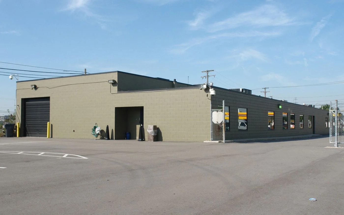 Photo 3 of 27432 Groesbeck Hwy, Roseville, MI 48066