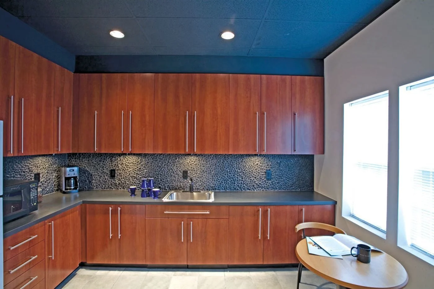 Photo 3 of 14203 Park Center Dr, Laurel, MD 20707