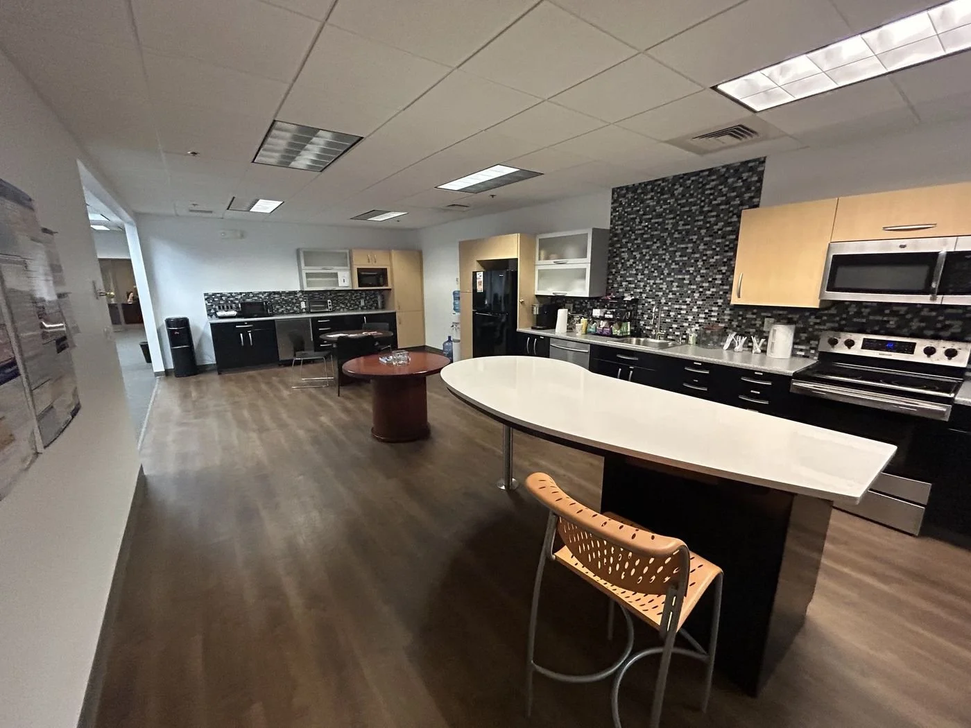 Photo-3 of 290 Vanderbilt Ave, Norwood, MA 02062