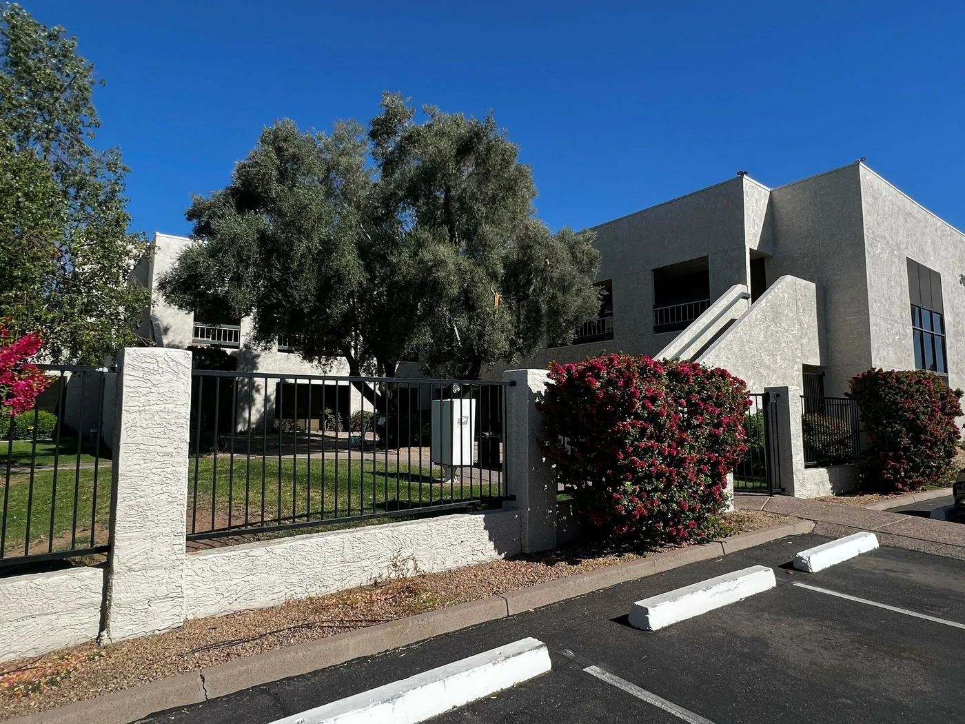 Photo-2 of 3120 N 19th Ave, Phoenix, AZ 85015