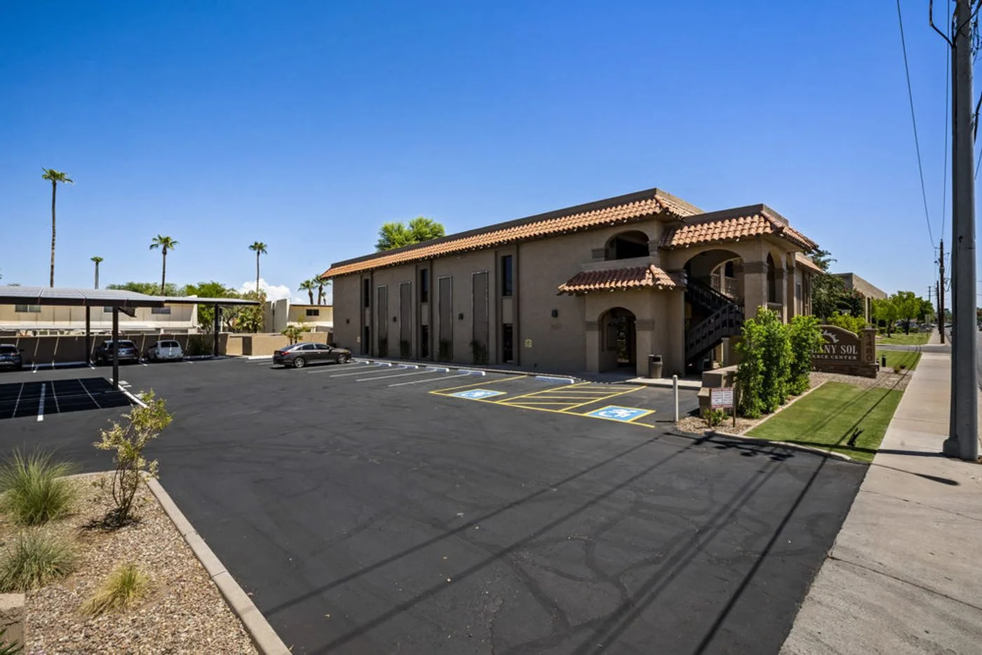 Photo-3 of 1480 E Bethany Home Rd, Phoenix, AZ 85014