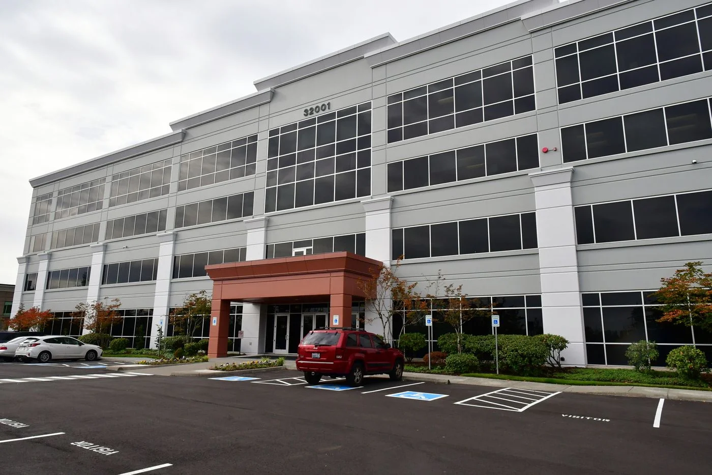 Photo 1 of 32001 32nd Ave S, Federal Way, WA 98001