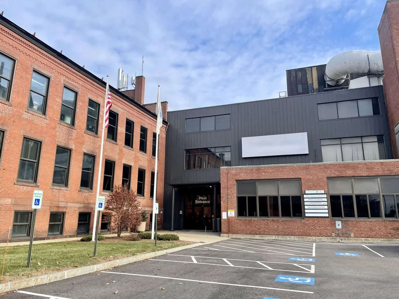 Photo 2 of 1 Federal St, Springfield, MA 01105