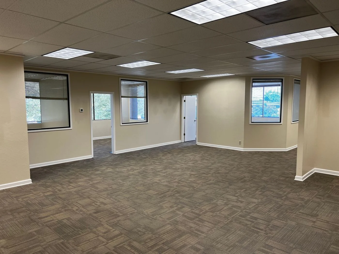 Photo-3 of 990 Linden Dr, Santa Clara, CA 95050
