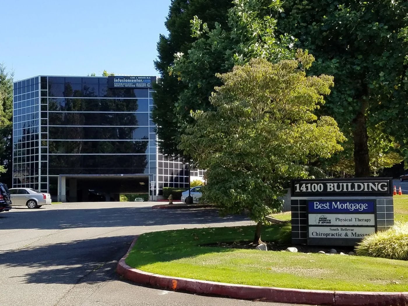 Photo 2 of 14100 SE 36th St, Bellevue, WA 98006