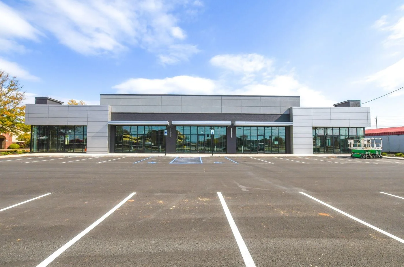 Photo 1 of 3409 Memorial Pkwy SW, Huntsville, AL 35801