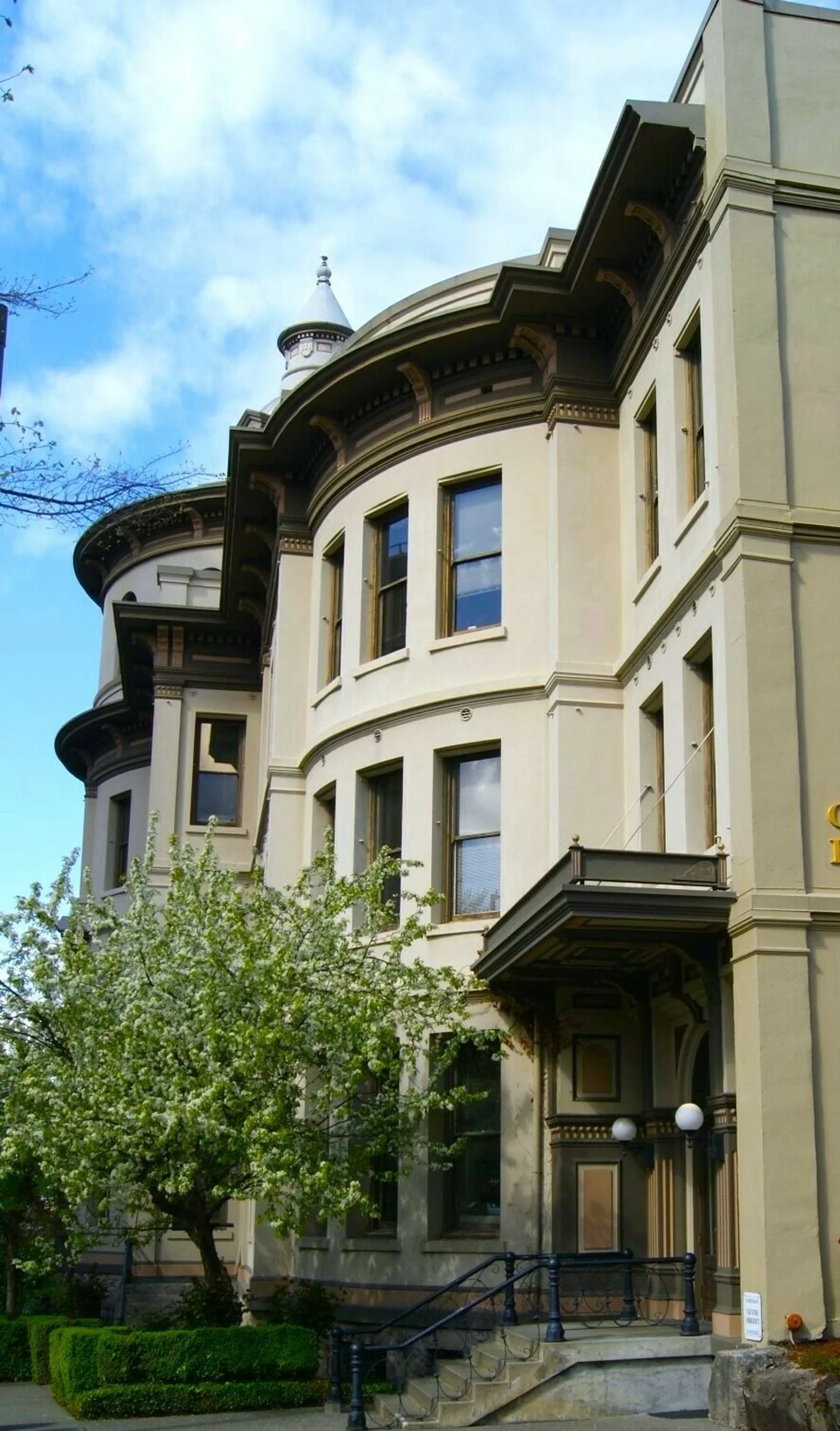 Photo 1 of 621 Pacific Ave, Tacoma, WA 98402