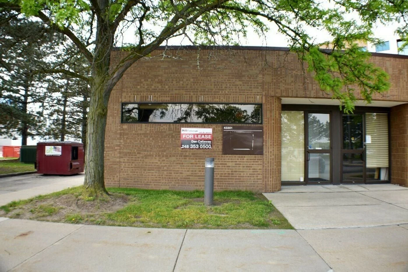 Photo 2 of 43301 Commons Dr, Clinton Township, MI 48038