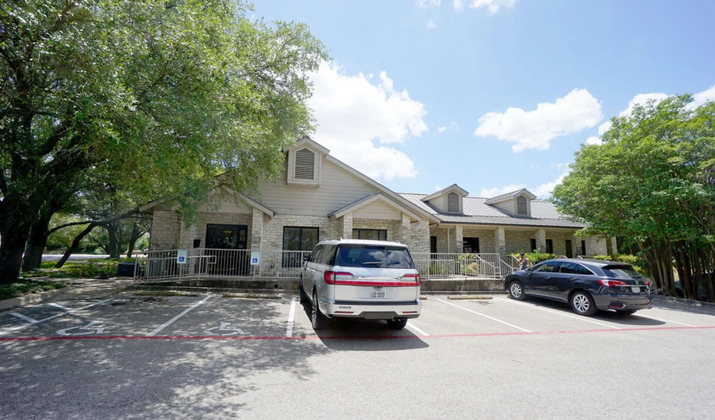 Photo-3 of 301 Hesters Crossing Rd, Round Rock, TX 78681