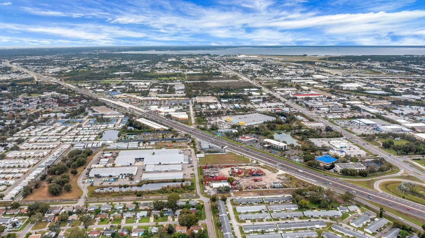 Photo 3 of 10320 49th St N, Clearwater, FL 33762