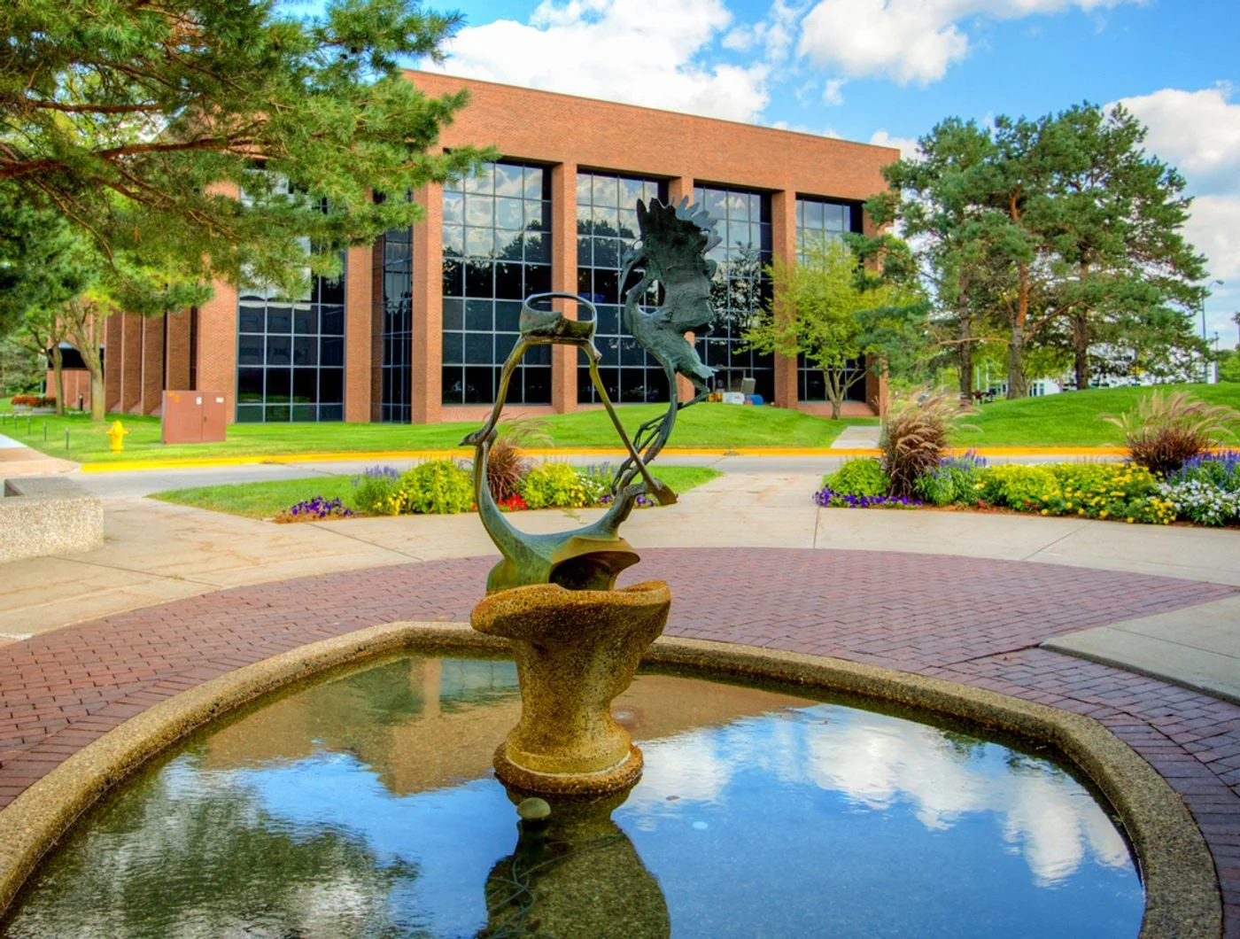 Photo 1 of 4201 Westown Pkwy, West Des Moines, IA 50266