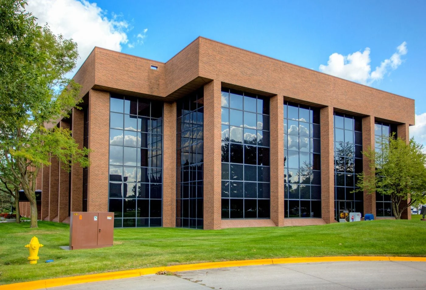 Photo 2 of 4201 Westown Pkwy, West Des Moines, IA 50266