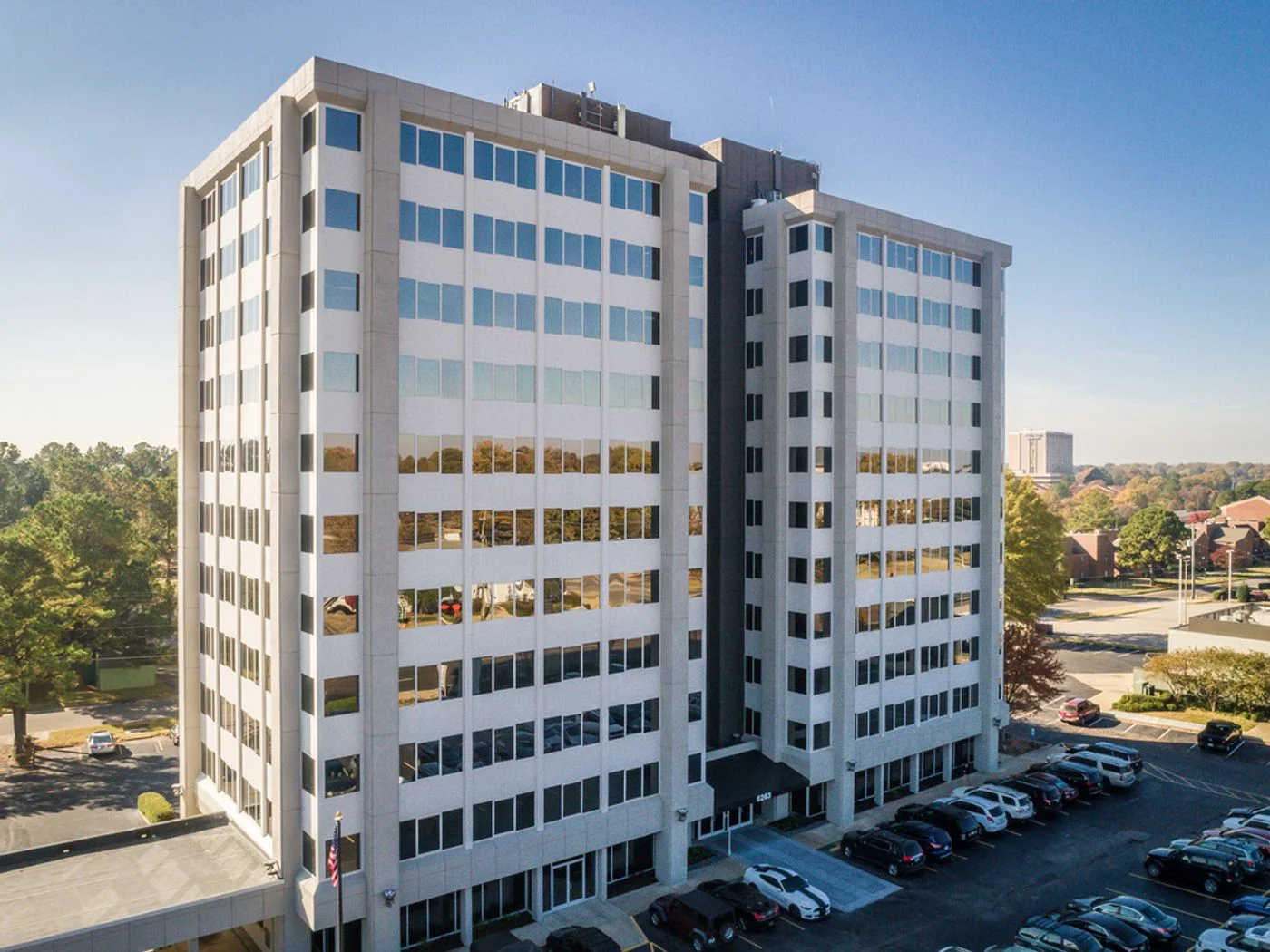 Photo 3 of 6263 Poplar Ave, Memphis, TN 38119