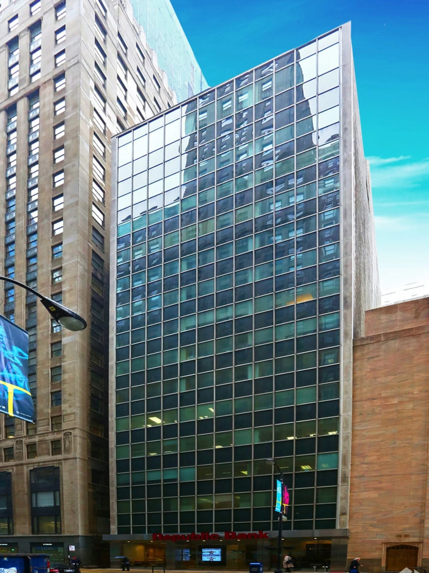 Photo 1 of 120 W Madison St, Chicago, IL 60602