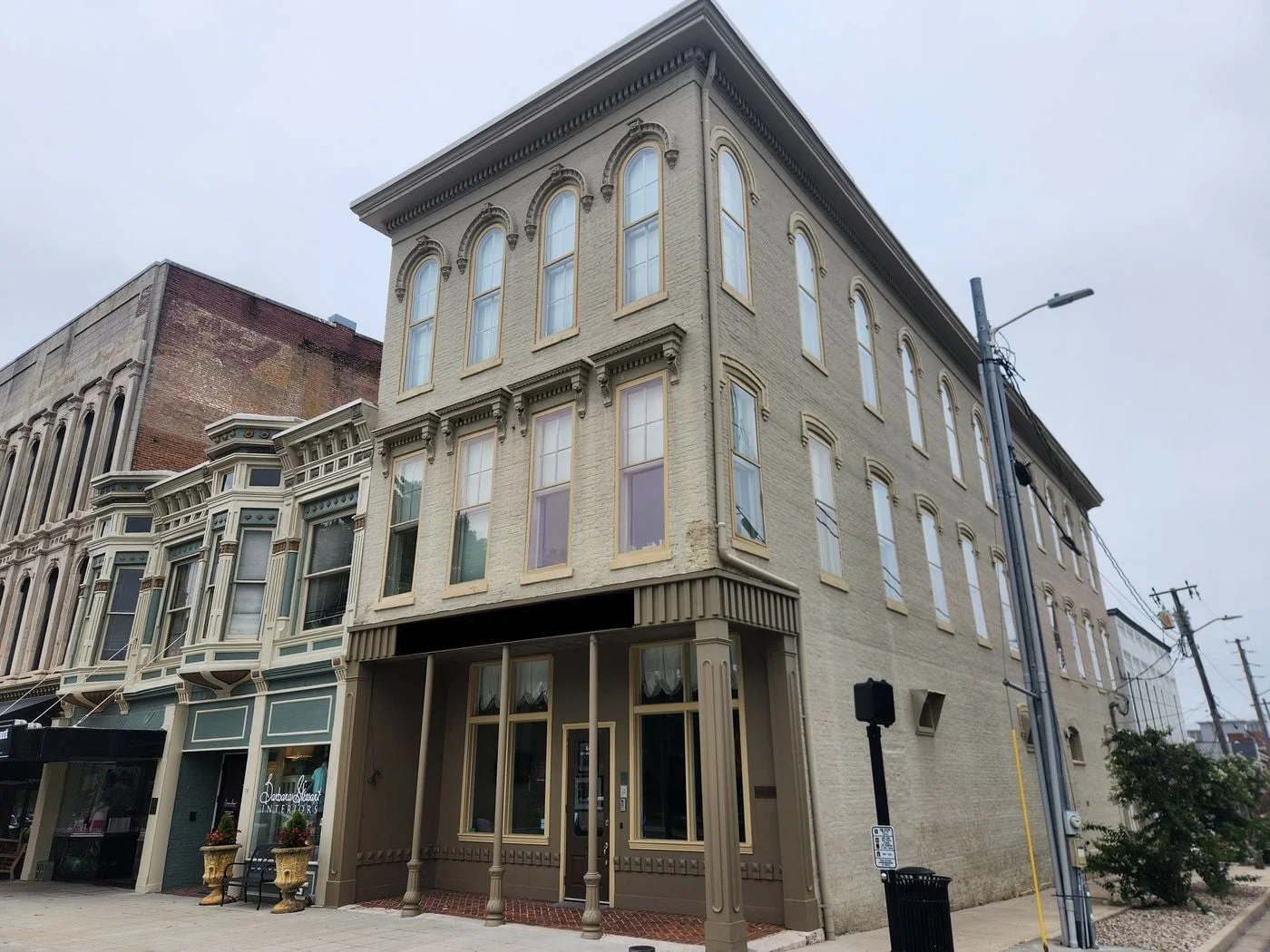 Photo 2 of 446 E Main Ave, Bowling Green, KY 42101