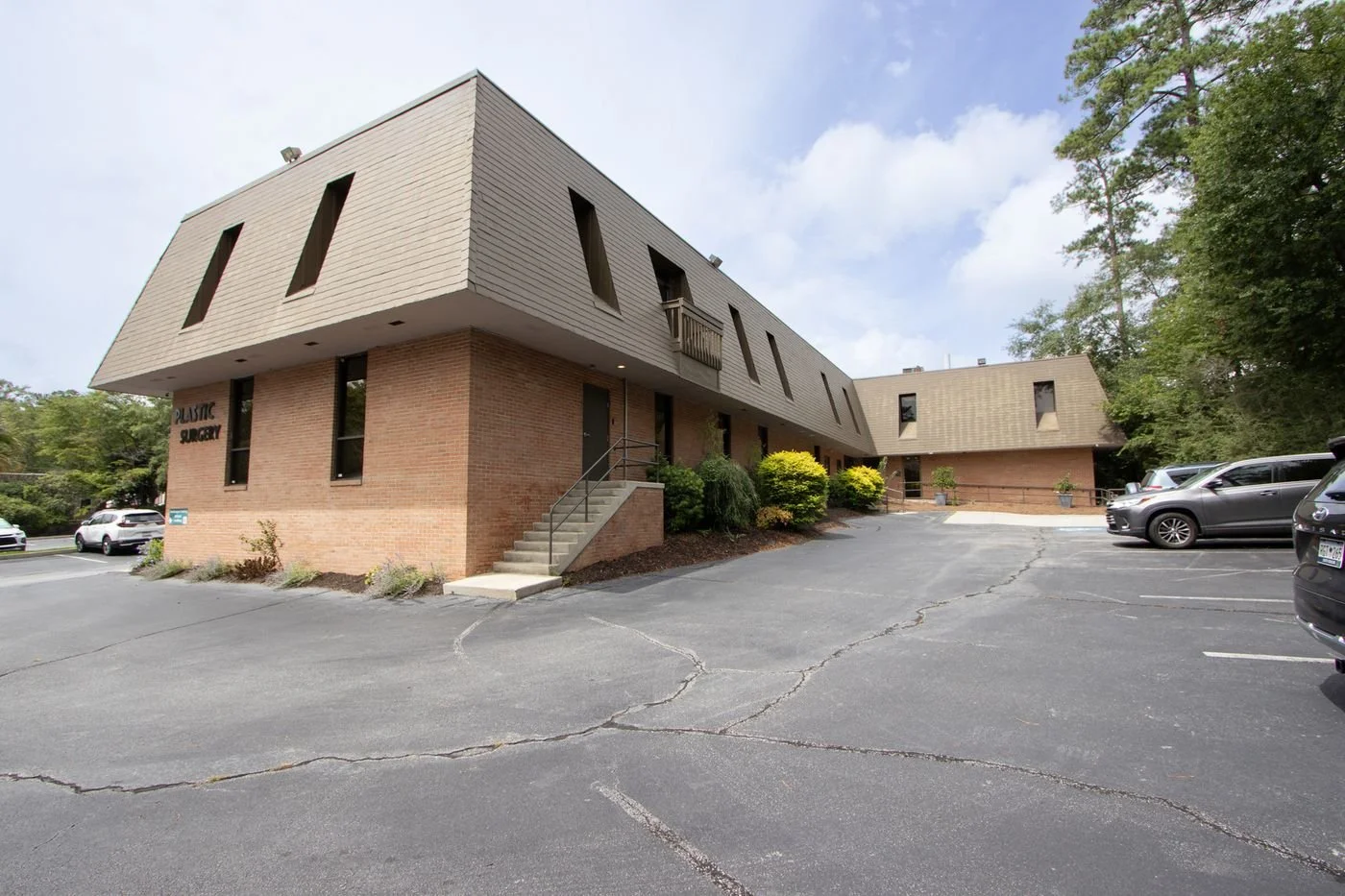 Photo-3 of 1701 Saint Julian Pl, Columbia, SC 29204