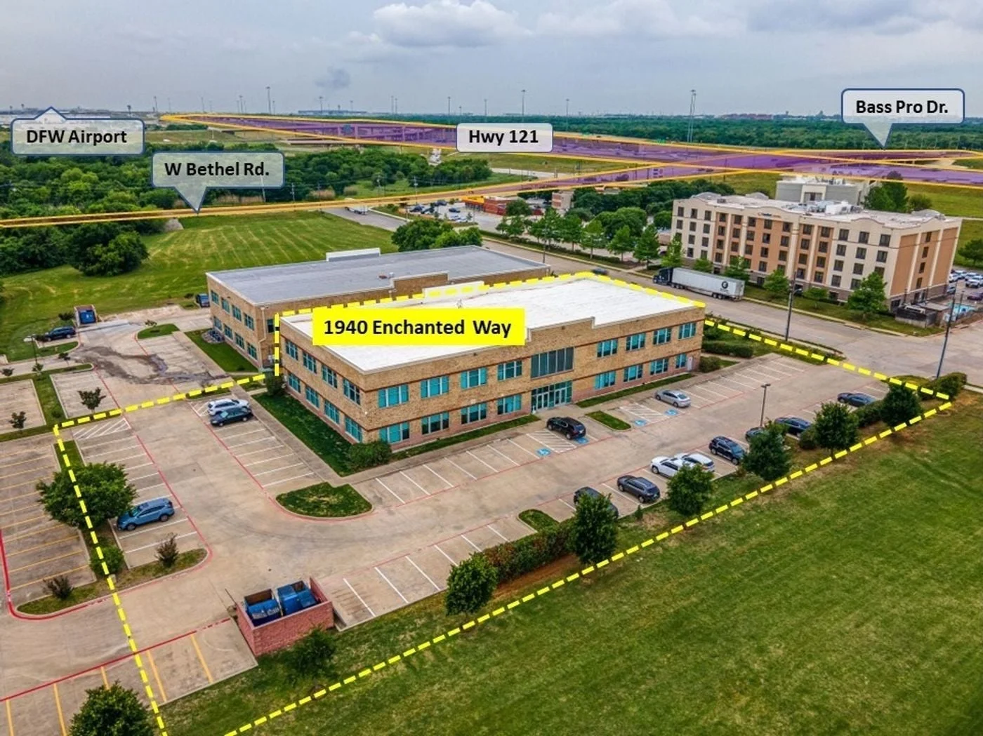 Photo 2 of 1940 Enchanted Way, Grapevine, TX 76051