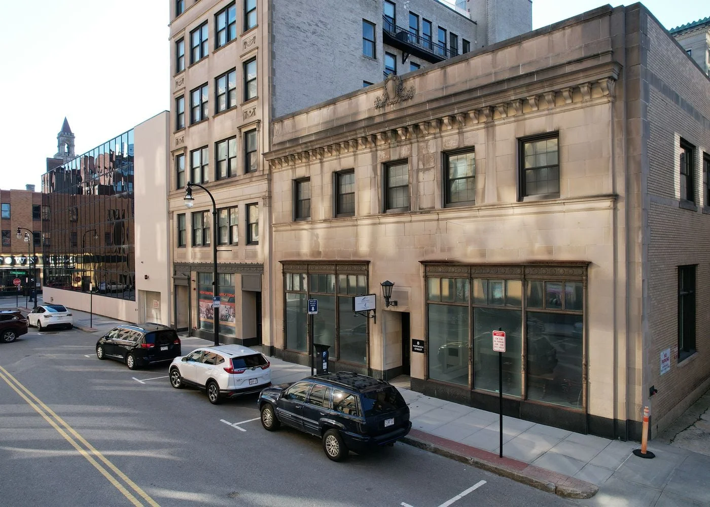 Photo 2 of 8 Norwich St, Worcester, MA 01608