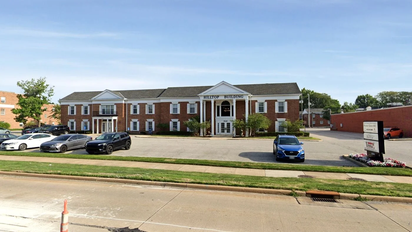 Photo 2 of 5035 Mayfield Rd, Lyndhurst, OH 44124