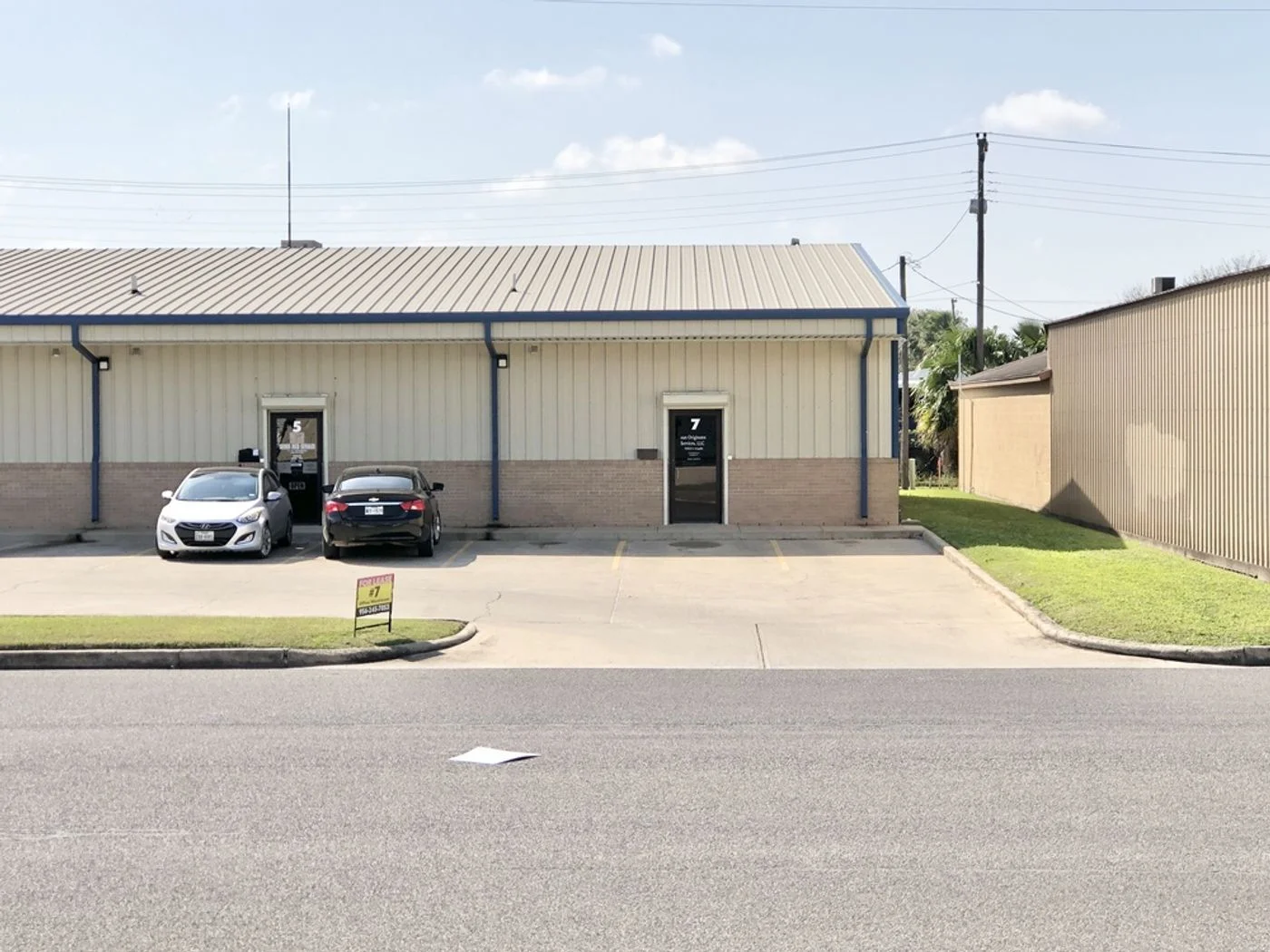 Photo 2 of 211 W Jefferson Ave, Harlingen, TX 78550