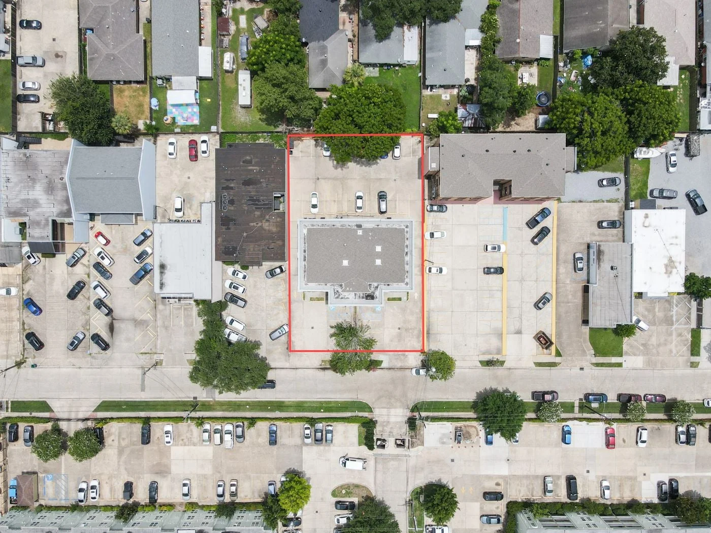 Photo 2 of 2301 N Hullen St, Metairie, LA 70001