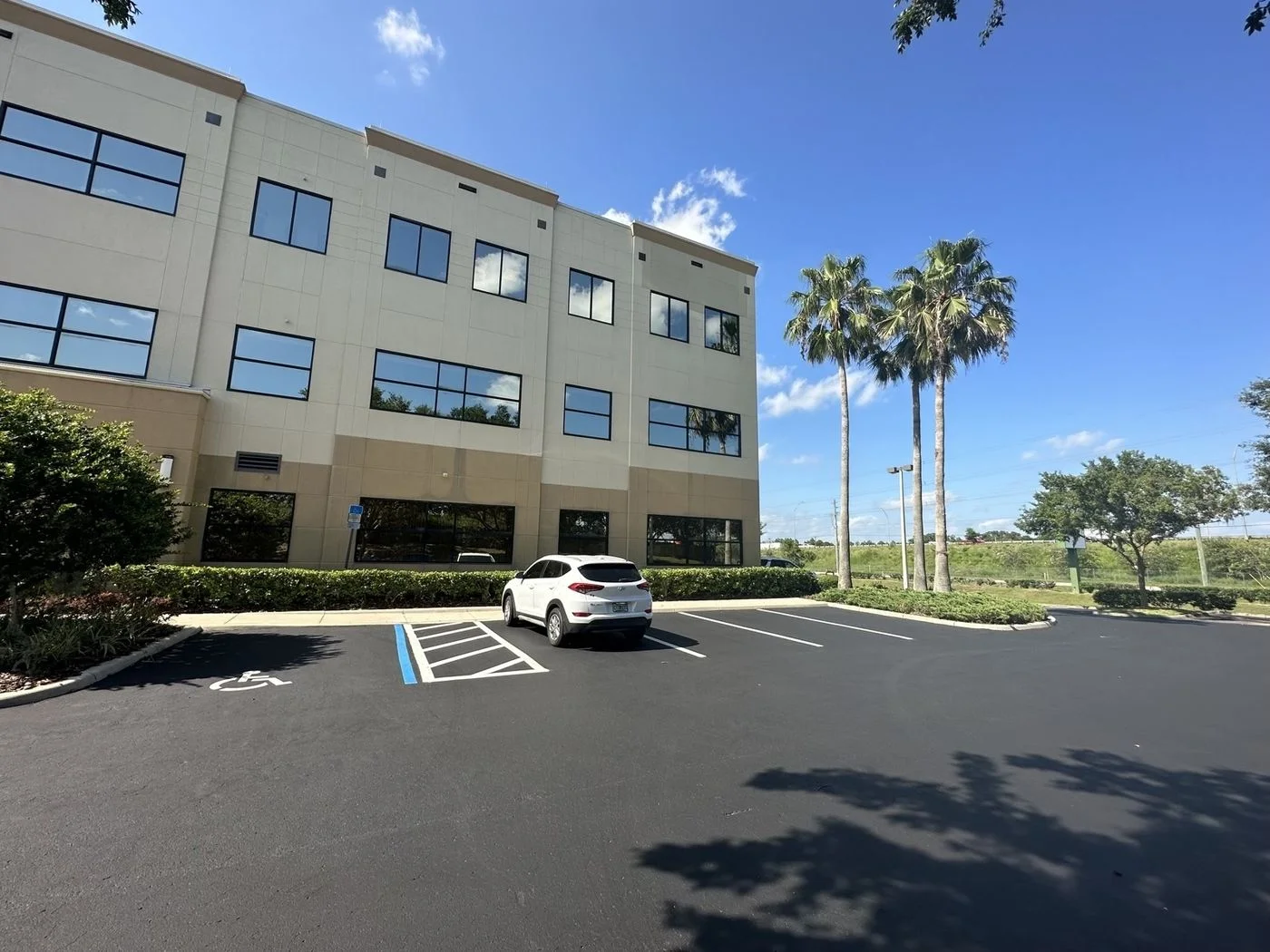 Photo 2 of 1930 SW 38th Ave, Ocala, FL 34474