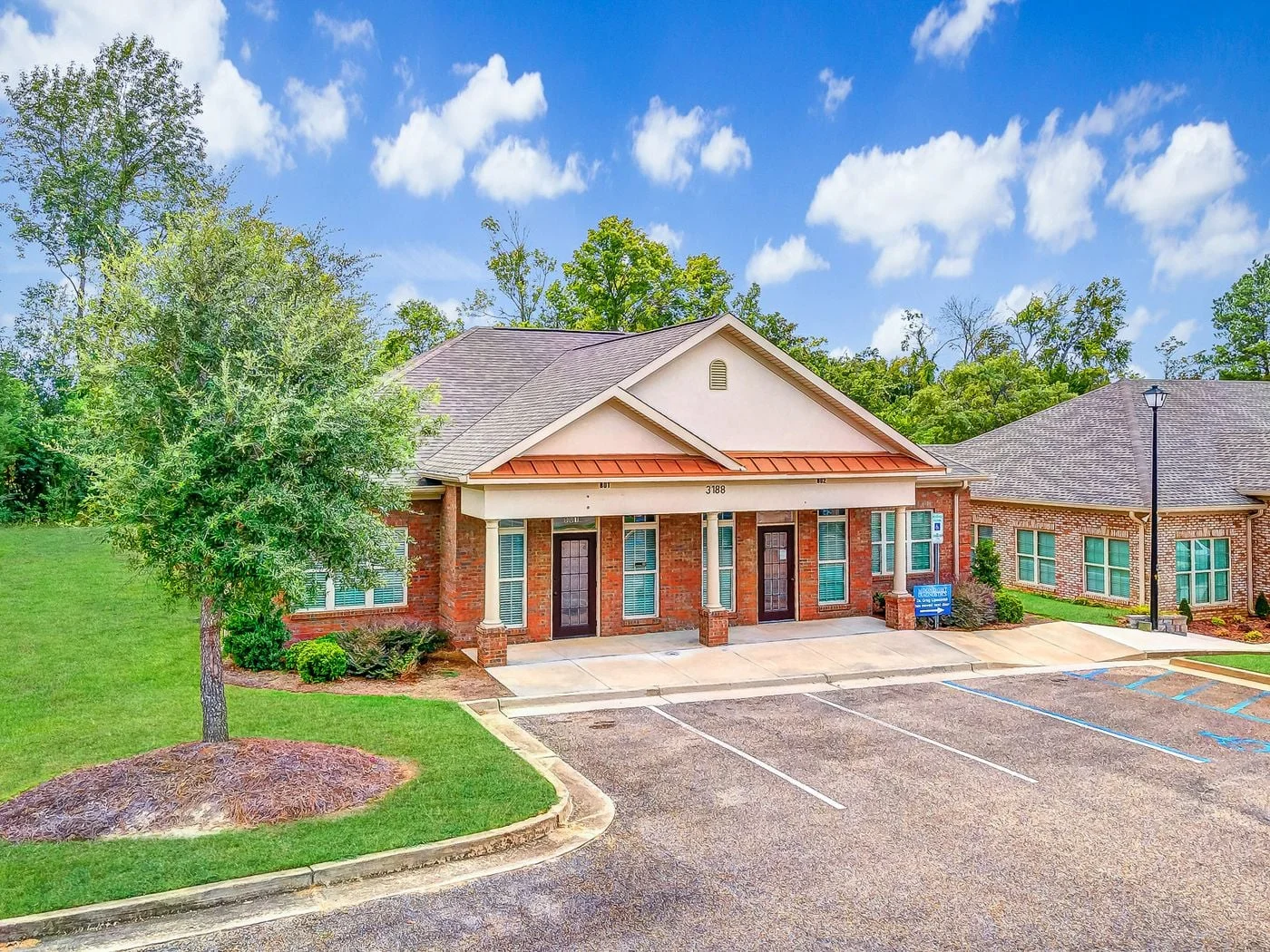 Photo 3 of 3188 Parliament Cir, Montgomery, AL 36116