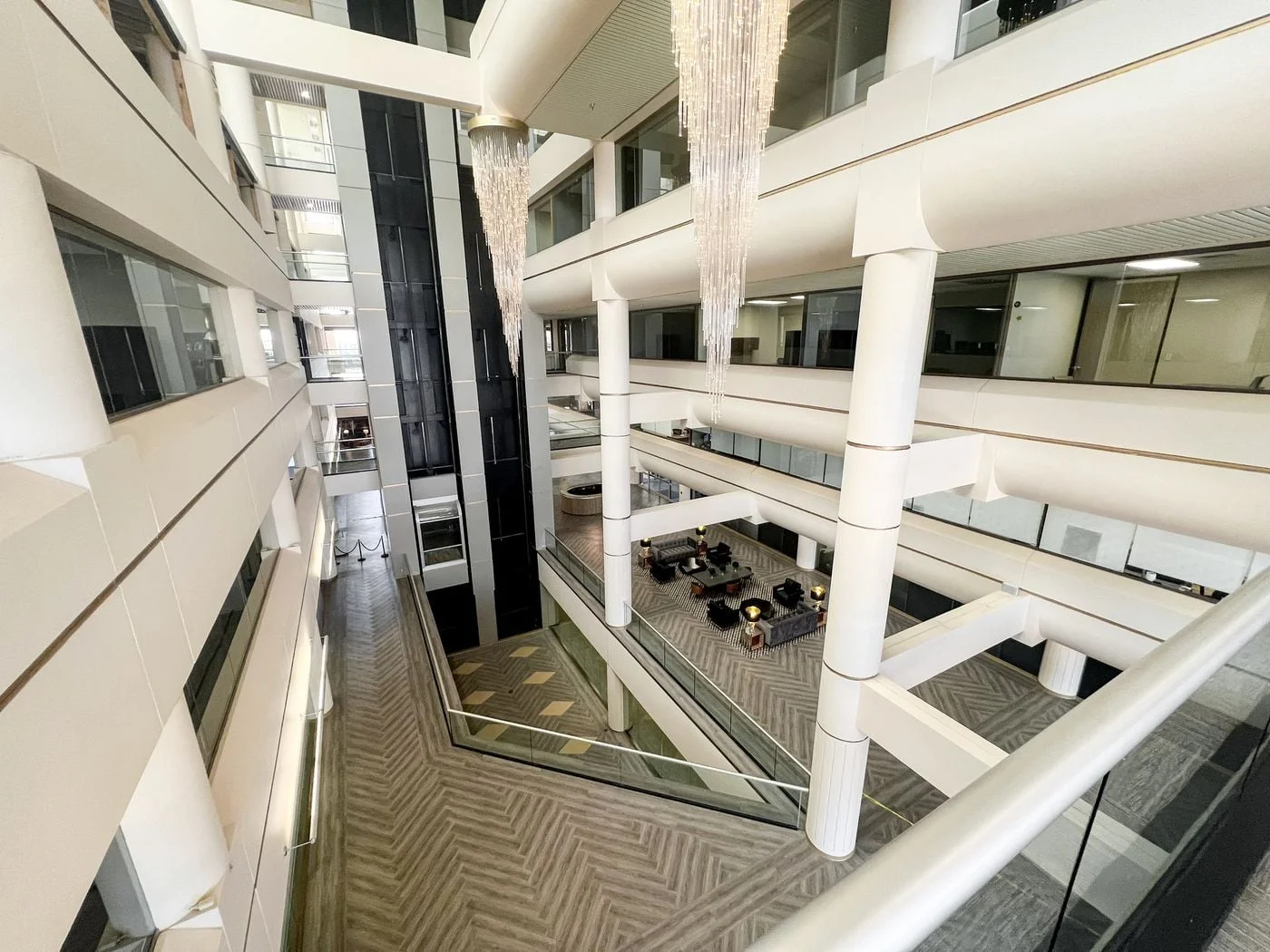 Photo 3 of 15 Smith Rd, Midland, TX 79705