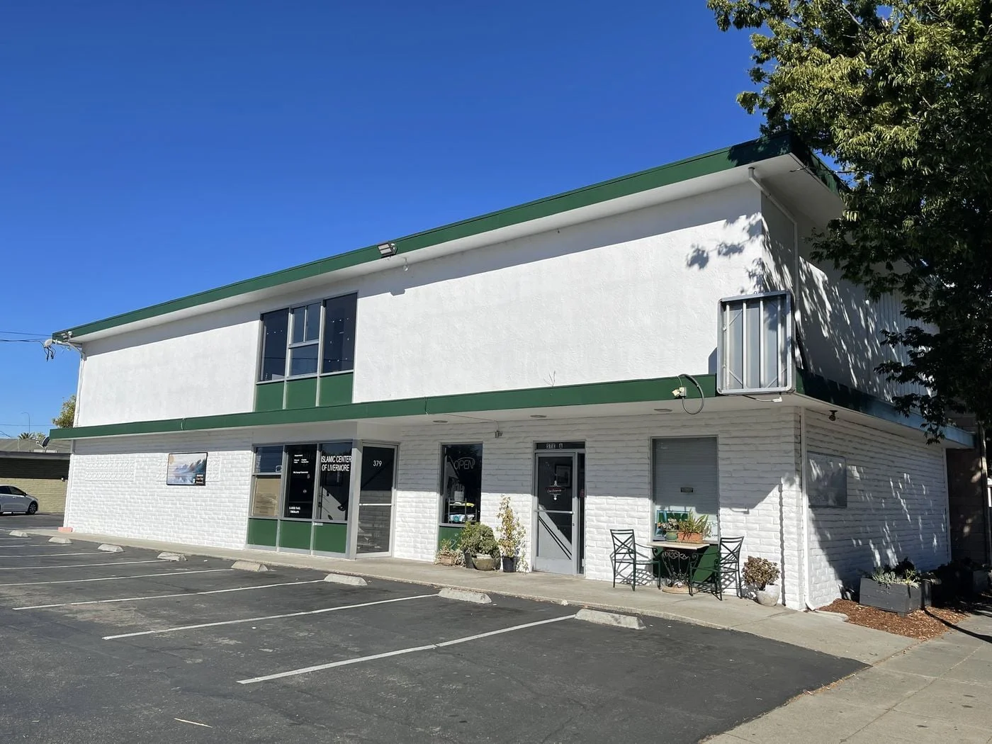 Photo 1 of 379 S Livermore Ave, Livermore, CA 94550