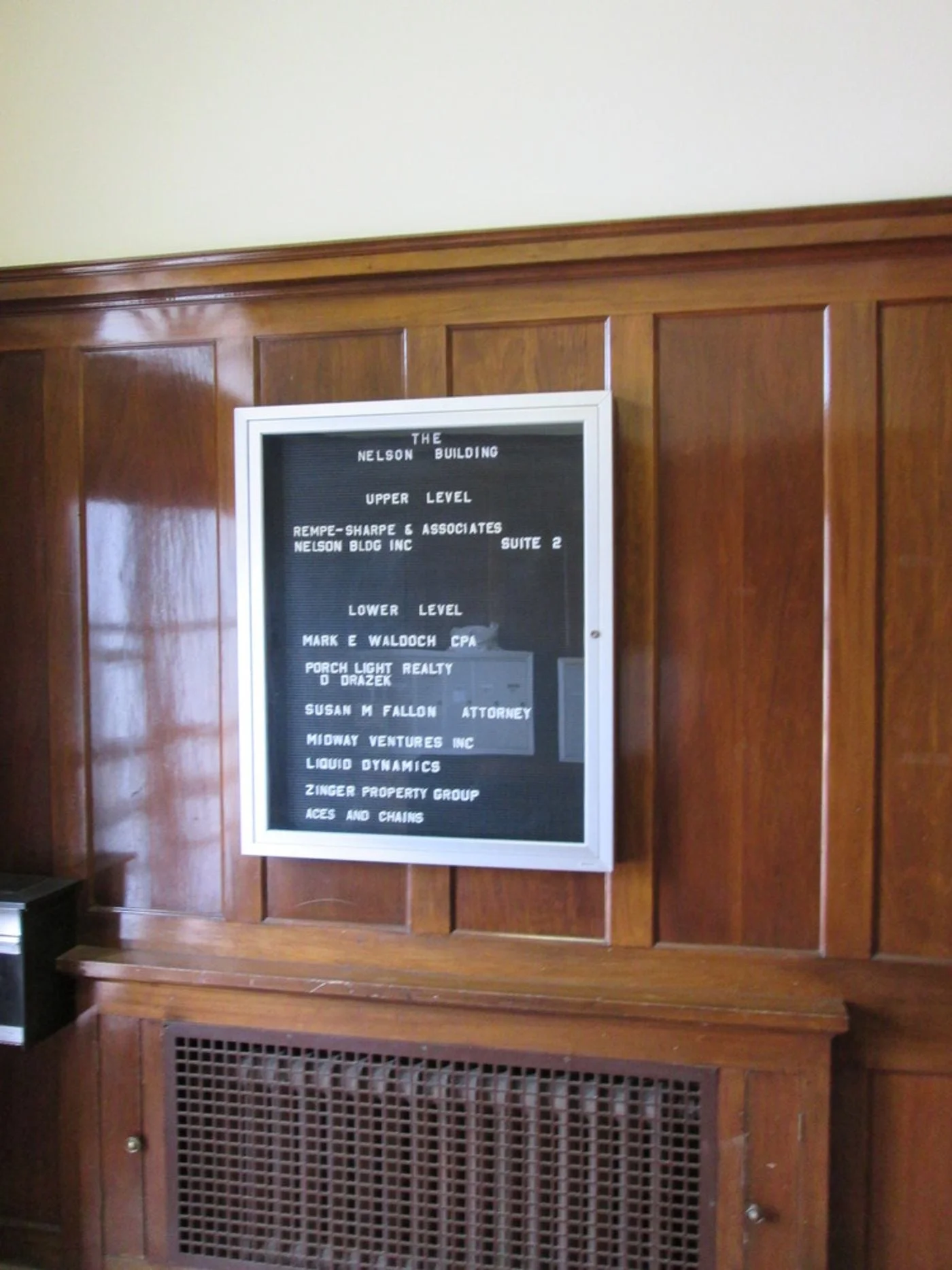 Photo 2 of 324 W State St, Geneva, IL 60134